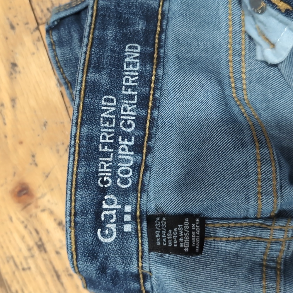 GAP Blue Girlfriend Jeans Size 14/32 R *R13 - Picture 2 of 5